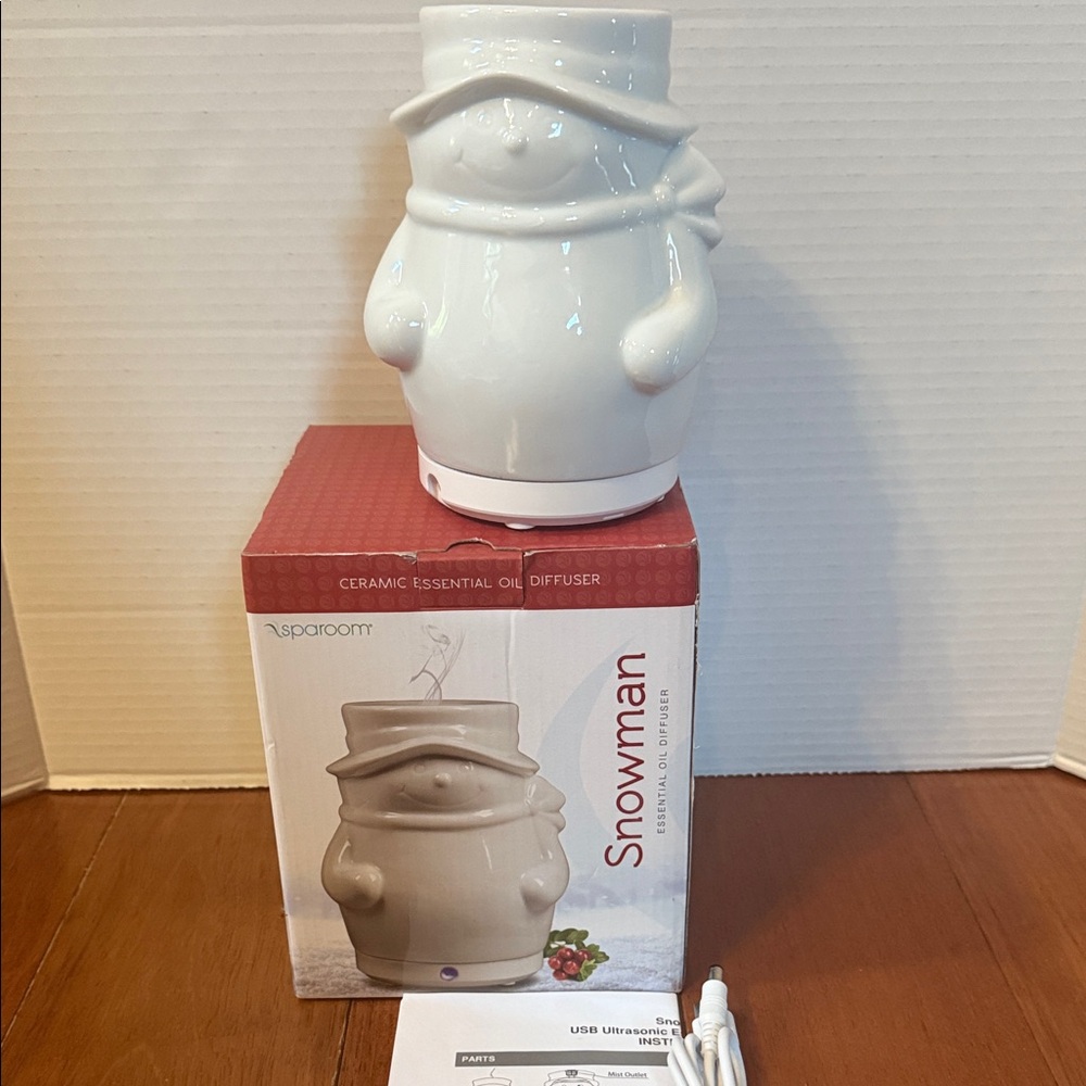 SpaRoom snowman ceramic ultrasonic essential oil diffuser USB 5.8” H open box